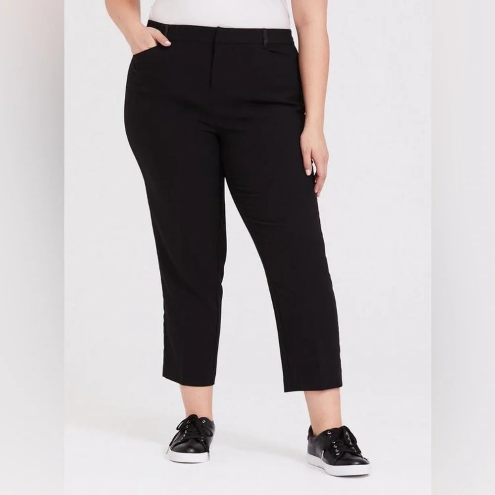 Torrid NWT Black Crop Tuxedo Pants